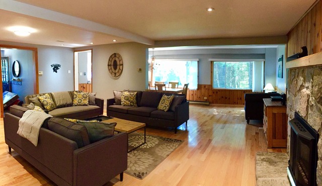 "Farm House" on Lake of Bays-Muskoka (Waterfront)