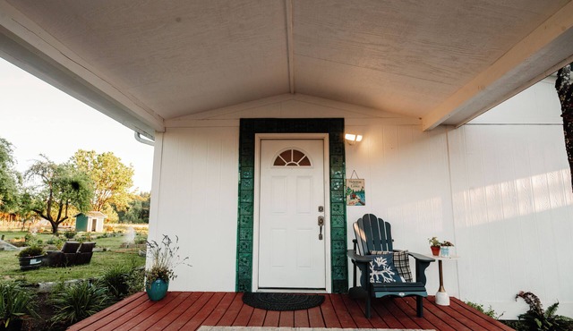 Farm House stay & Greenhouse experience in 84 acres Land at Cornelius/Hillsboro