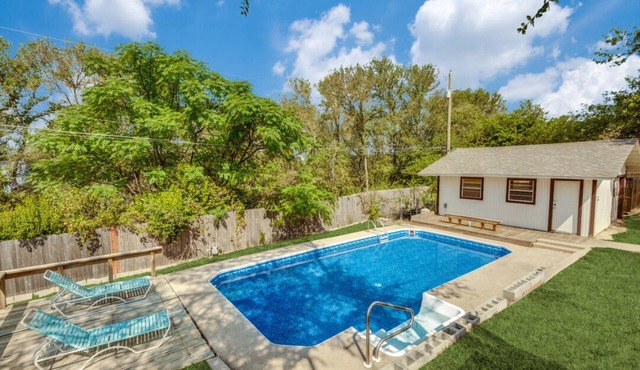 Farm House with an Amazing Pool in the desirable Western Hills in Temple TX