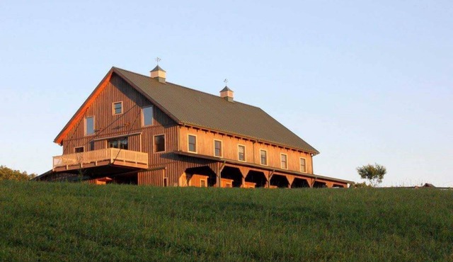 Farm Retreat- 1 Hr from Nashville