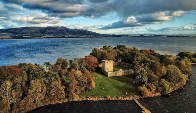 Farm retreat in the beautiful Scottish countryside, yet central for exploring