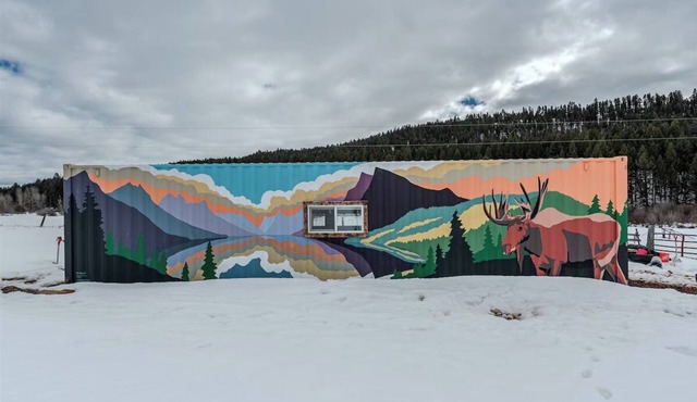 Farm Stay, 1-bedroom custom built shipping container on the river.