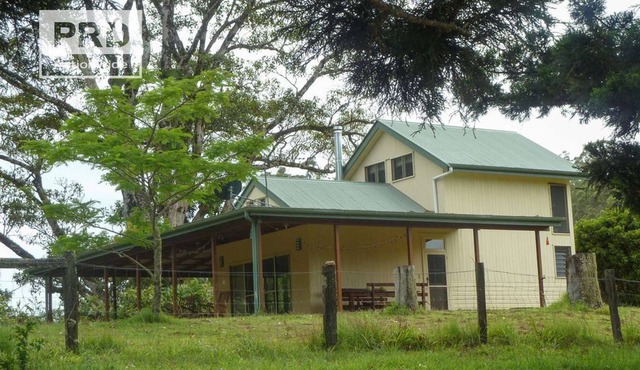 Farm Stay at Lillian Rock the entire building