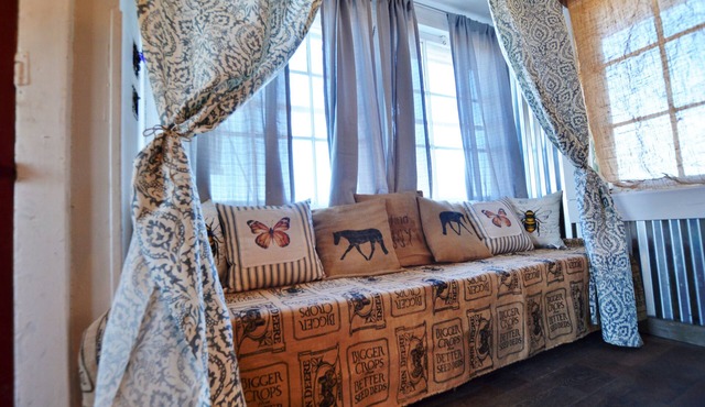 Farm stay at Midnight Rose Farm