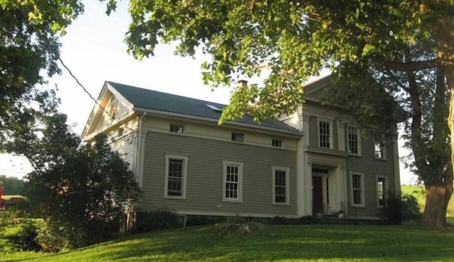 Farm Stay in Catskills Farmhouse Suite
