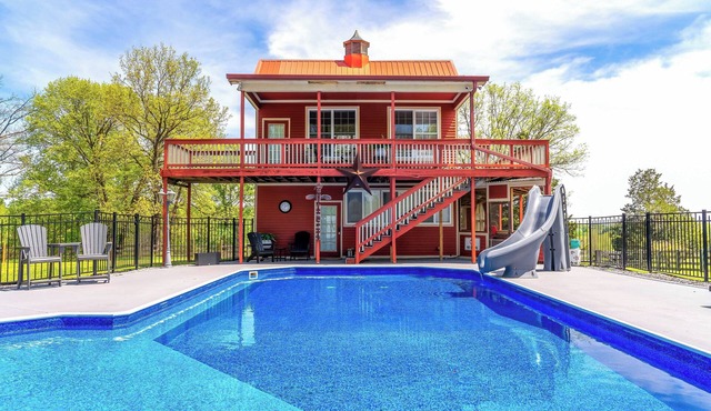 FARM Stay! - Private Heated Pool & Swim Spa - Pool Table - 2 King 7 Queen - 16+