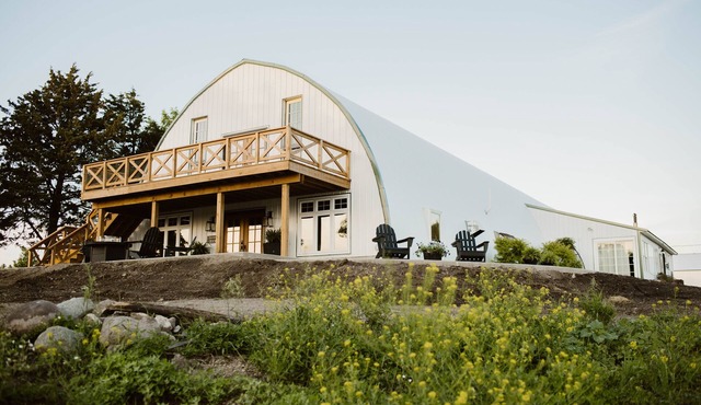 Farm Stay-Whole barn rental- Feathered Acres Learning Farm + Inn