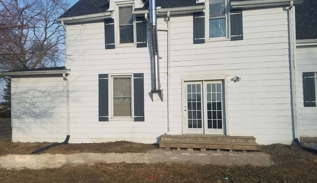 Farm Suite | Point Pelee | Leamington | Biking | Apartment | Trailer Parking
