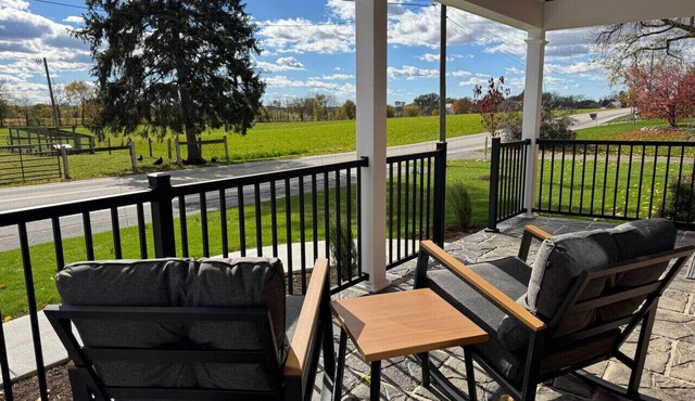 Farm Views | Pets Allowed | 10min to Sight & Sound