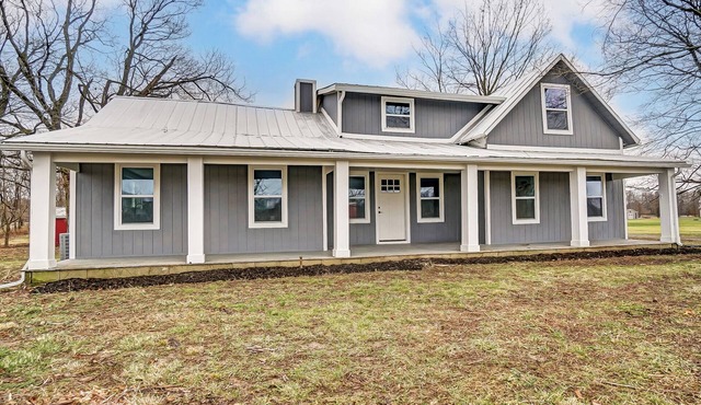 Farm61-Spacious &Peaceful Charm