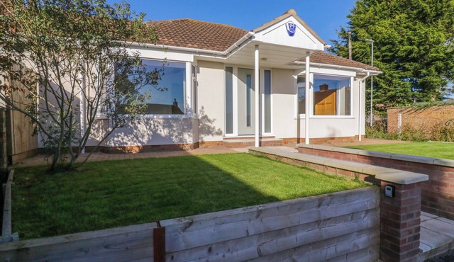 FARMER'S REST, family friendly in Sutton, Cambridgeshire