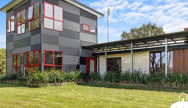 Farmhouse At The Gap