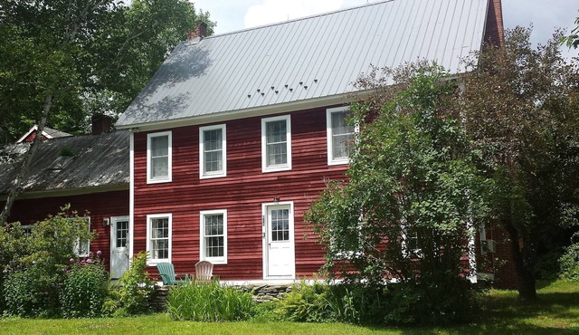 Farmhouse at Viking Nordic, 5 minutes from Londonderry on a quiet country road.