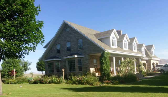 Farmhouse B & B on the Ranch