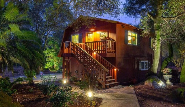 “Farmhouse Bungalow” Tranquil Countryside Getaway