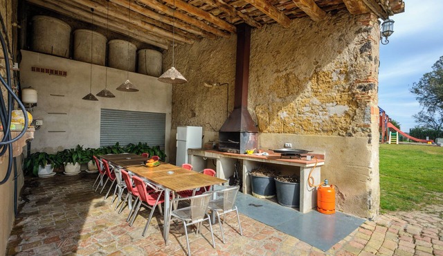 Farmhouse 'Can Guinau' with Mountain View, Private Pool and Wi-Fi
