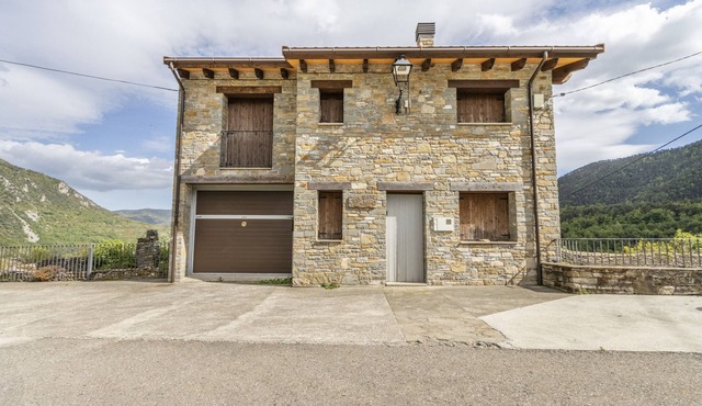 Farmhouse 'Casa Irene' with Mountain View, Private Terrace and Wi-Fi