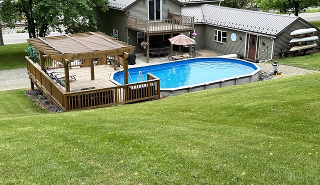 Farmhouse Getaway 30 Acres River Access Pool Retreat