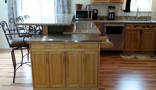 Farmhouse Golf Ski, Private 420 friendly, Handicapable, Wheelchair accessable.