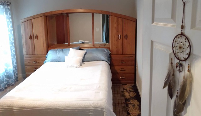 Farmhouse Guest Room at Traveler's Meadow, private bath