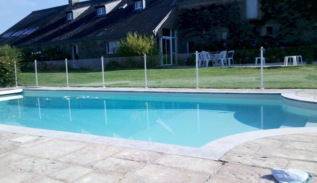 Farmhouse heated pool sleeps 11 5 bedrooms