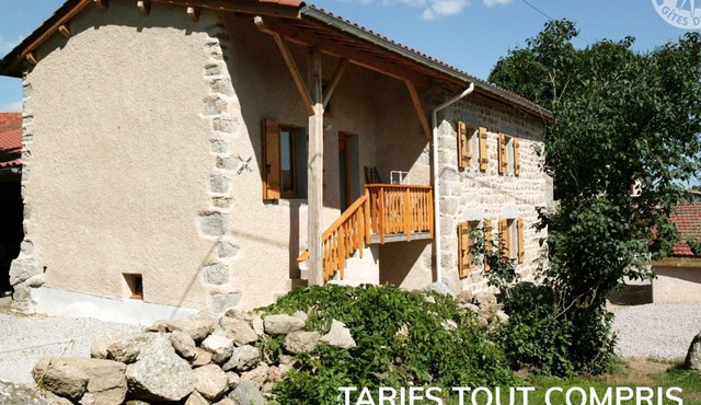 Farmhouse in Auvergne, terrace, pets allowed