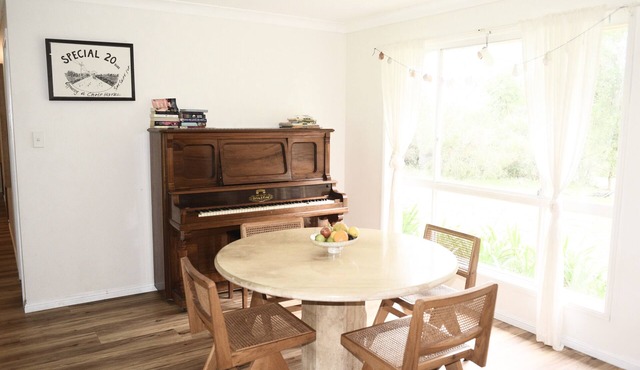 Farmhouse in Byron Bay Hinterland. Pet friendly!