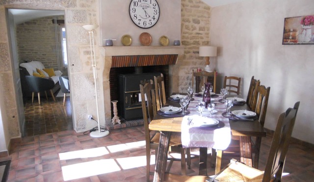 Farmhouse in Burgundy 5 to 7 people. space & comfort
