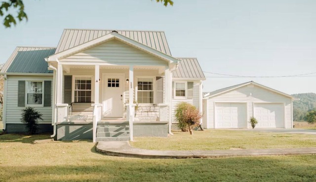 Farmhouse in Livingston