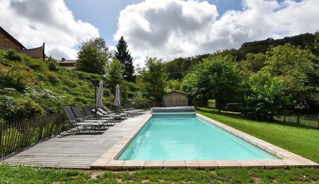 Farmhouse in Pyrenees with Pool