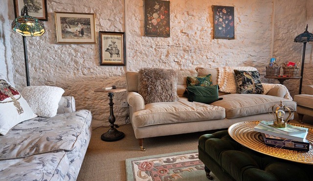 Farmhouse in Staffordshire with Hill Views