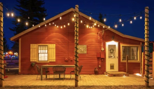 Farmhouse In The Mountains - In The Heart of Town