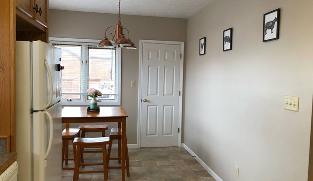 Farmhouse in the vineyards! Sleeps 8!