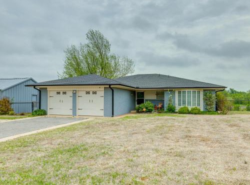 Farmhouse on 7 ac by Norman