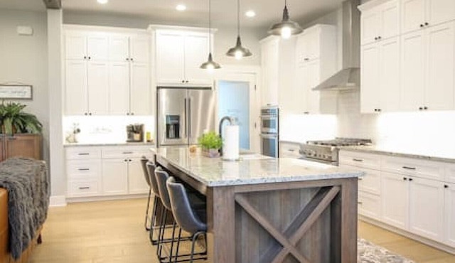 Farmhouse on the Fairway, Beautiful! Sleeps 15