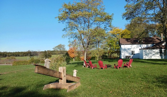 Farmhouse PEC - Cozy Prince Edward County Retreat