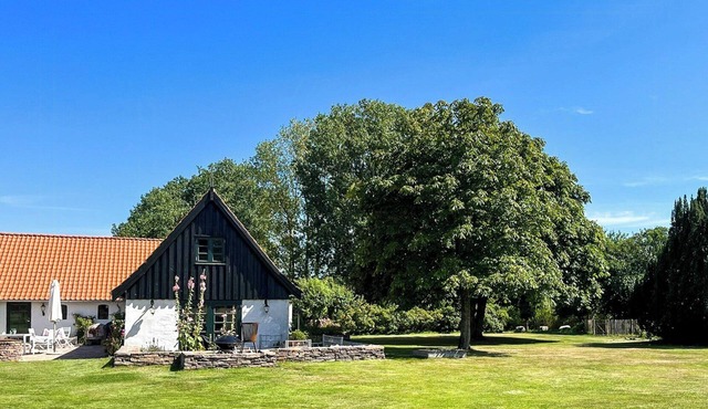Farmhouse style near Balka Beach with tennis court