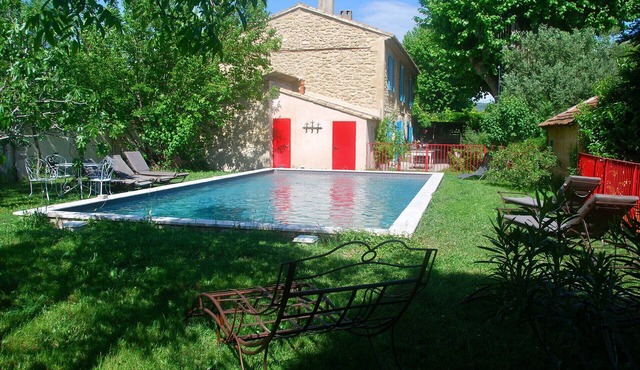 Farmhouse, tree house, swimming pool, billiards, trampoline, table soccer, bowling green