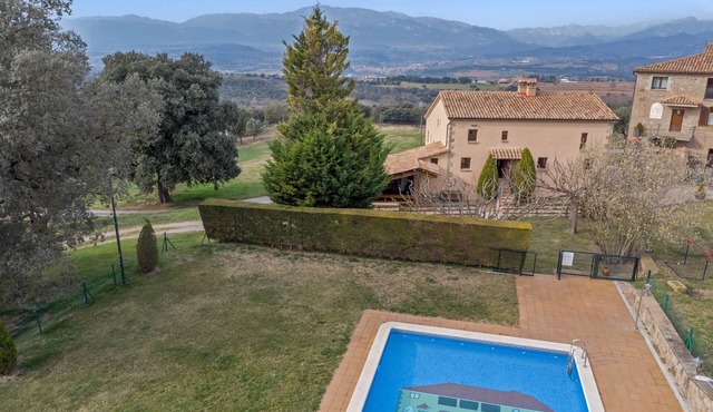 Farmhouse 'Vilanova' with Mountain View, Private Pool and Wi-Fi