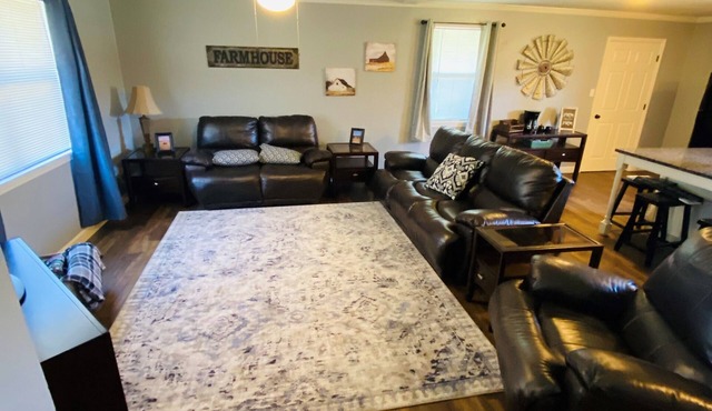 Farmhouse with easy access to state parks, lake, golf course