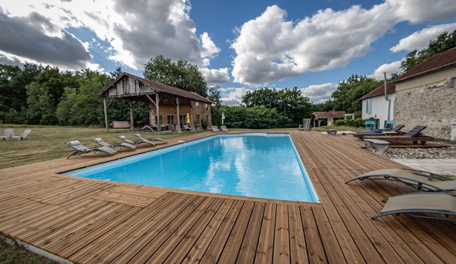 Farmhouse with private pool. Unforgettable.