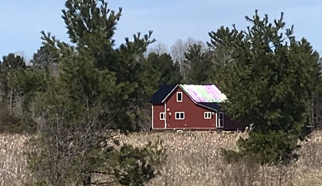 Farmstead Retreat with woods, pond, trails and easy access to local attractions