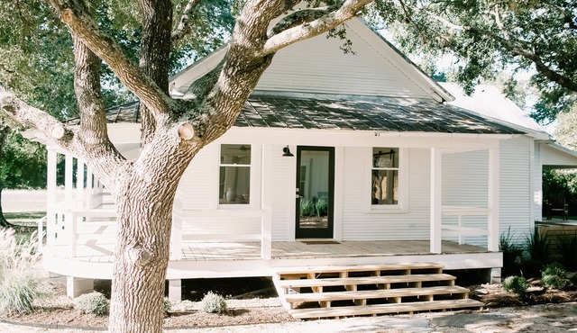 Farmstead Round Top