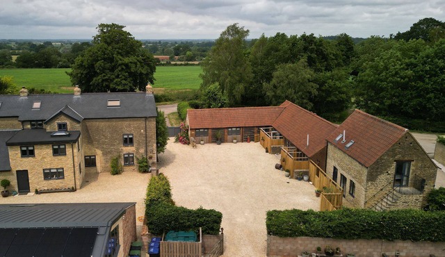 Farmyard Cottage - Luxury Cottages