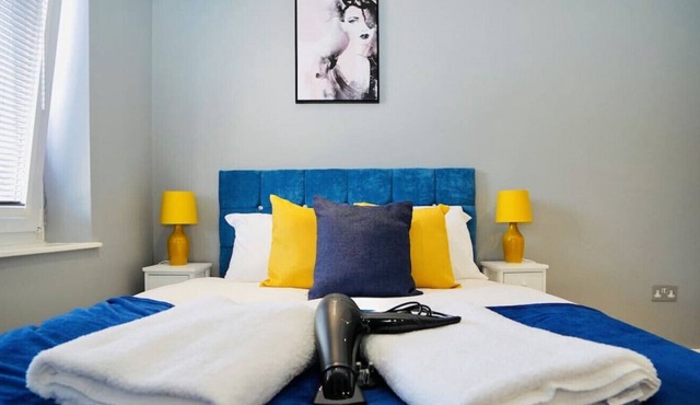 Farnham Common · Cosy Apt By Easy2Manage |Near By Heathrow |Windsor