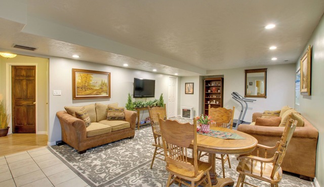 Farr West Apartment on Farm < 25 Mi to Ski Resorts