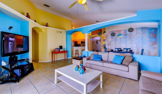 Fascinating Lake View with private pool and game-room, near Disney!