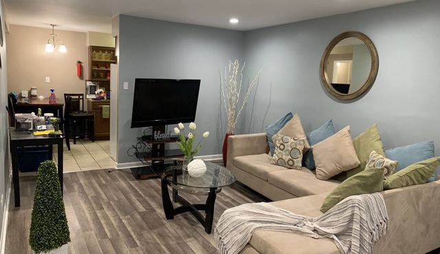 Fast internet 2 Bedroom condo with heated floors
