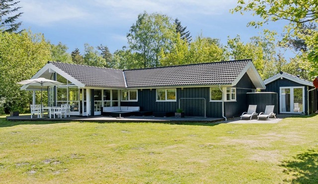 "Fatima" - 400m from the sea by Interhome