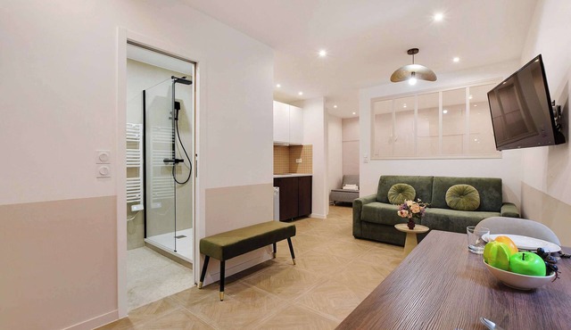 Faubourg saint denis, Charmant appartement 4P